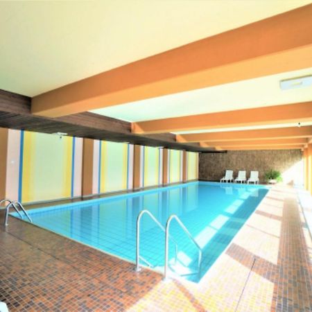 Lovely 1-Bedroom Vacation Studio Apartment With Pool And Sauna Laax Kültér fotó